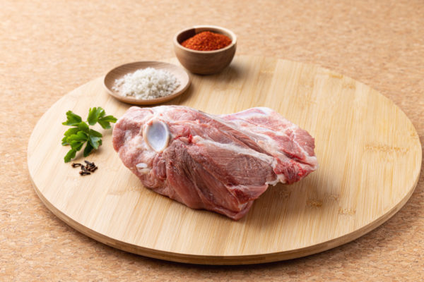 Palette de porc avec os