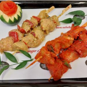 Brochette de filet de poulet marinée